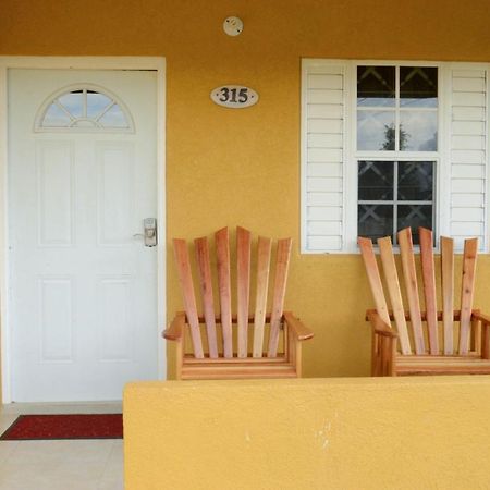 Josan'S Haven Villa Ocho Rios Exterior photo